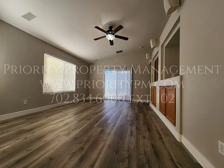 3405 Termination Ct — Photo 2