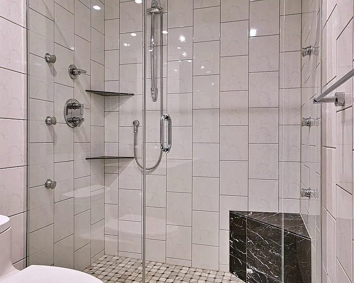 2360 N Drury Ln — Photo 25