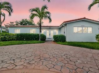 5207 Hayes St, Hollywood, FL 33021