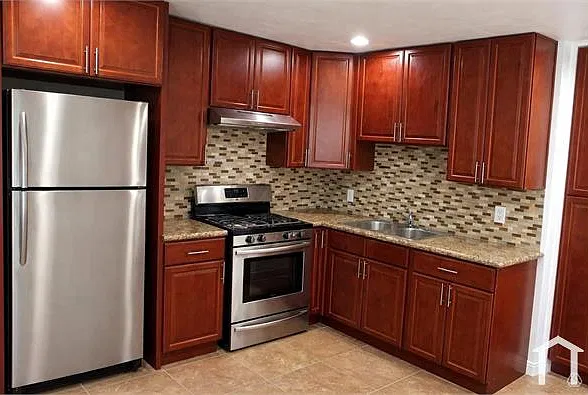 4 bed, 1500 sqft, $4,000 — Photo 3
