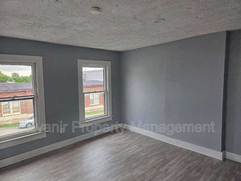 1st image of 626 Pritz Ave