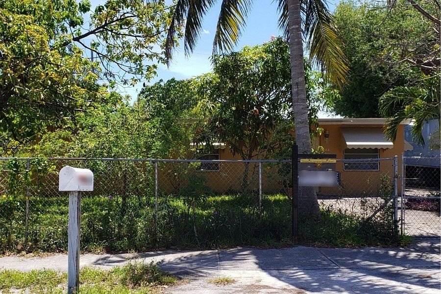 1st image of 1020 NW 141st St