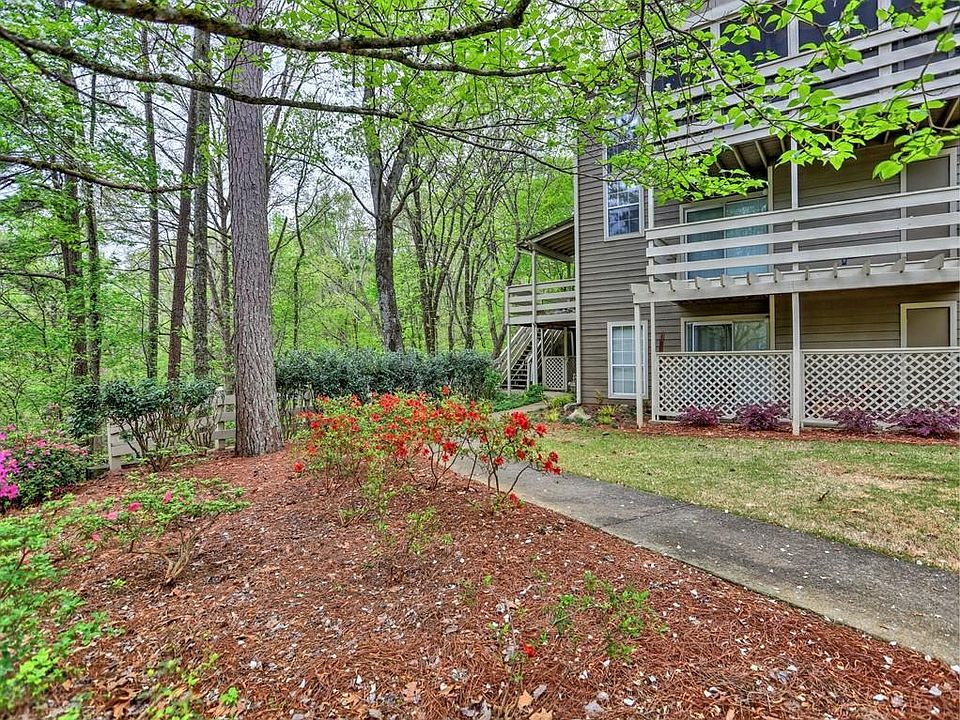 1st image of 801 Riverview Dr SE