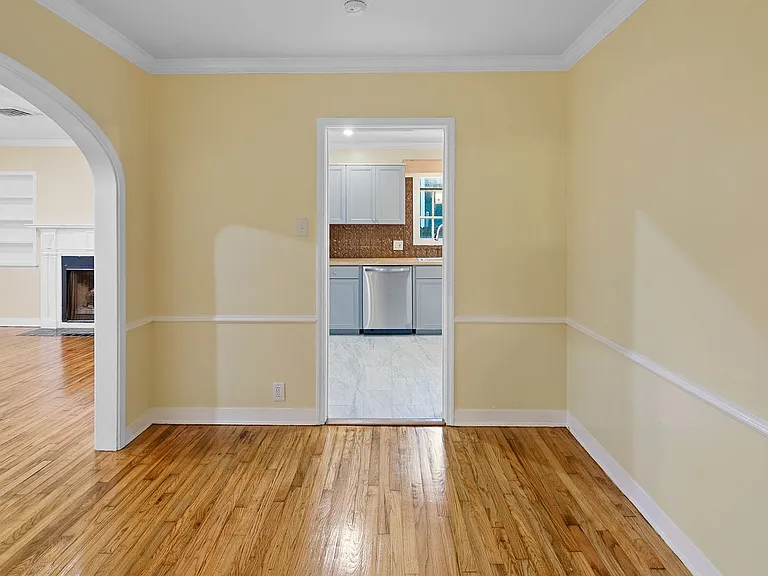 406 Southern St — Photo 20