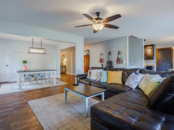 102 Lamson Dr, Irmo, SC 29063