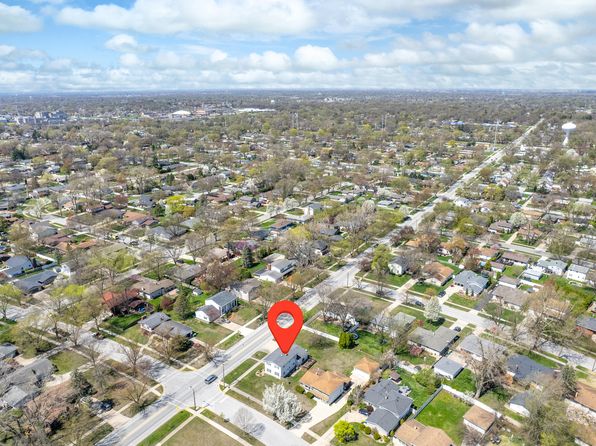 9235 White Oak Ave, Munster, IN 46321