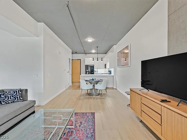 353 E Bonneville Ave #433 — Photo 10