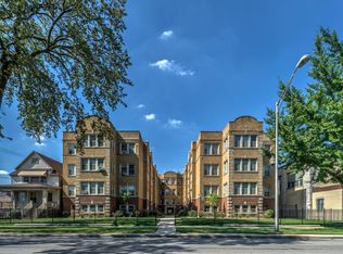18 N Austin Blvd APT 3A, Oak Park, IL 60302
