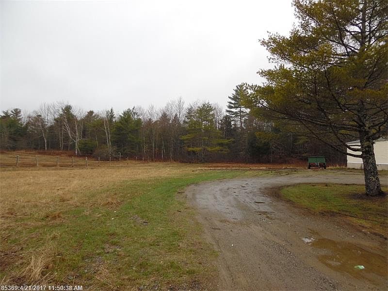 1st image of 208 Swan Lake Ave