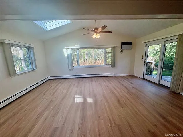 54 Old Brook Rd — Photo 4