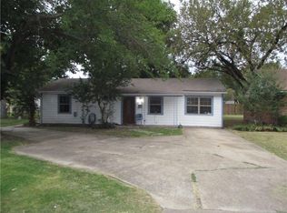 1710 S Jackson St, Kaufman, TX