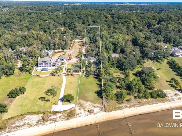 6826 Rockwell Ln, Fairhope, AL 36532