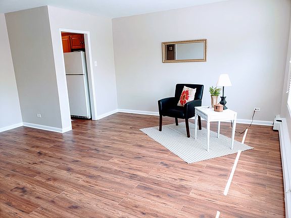 2nd image of 4880 N Marine Dr APT 210
