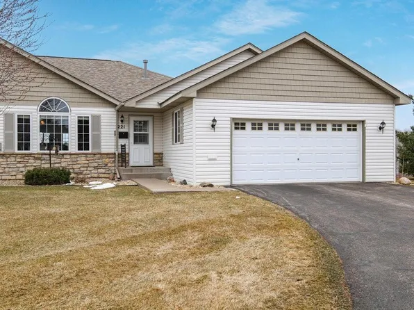 221 Bluff Dr, Somerset, WI 54025
