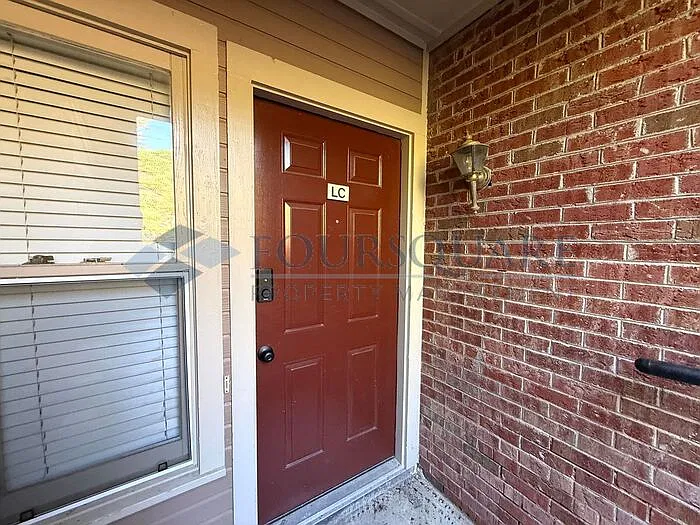 2 bed, 1.0 bath, 972 sqft, $1,497 — Photo 3