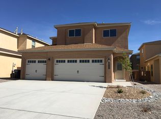 2542 Red Sky St, Los Lunas, NM 87031