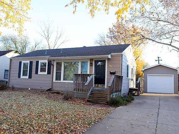 2nd image of 530 E Beloit Ave
