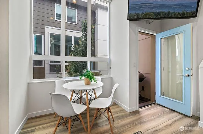 515 S Sullivan St #515 — Photo 3