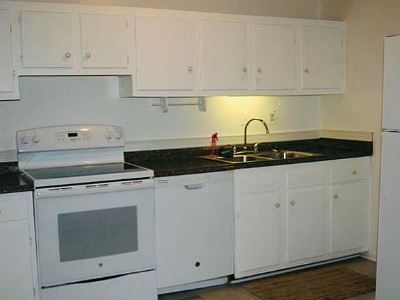 2nd image of 507 Carrollton Dr