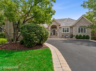 30 Lakeside Ln, North Barrington, IL 60010
