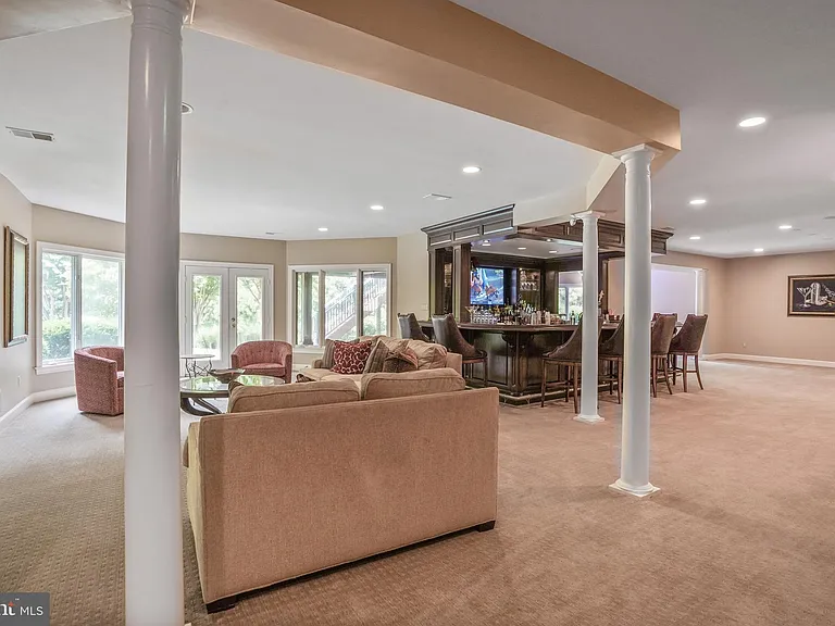 9864 Walker Glen Ct — Photo 68