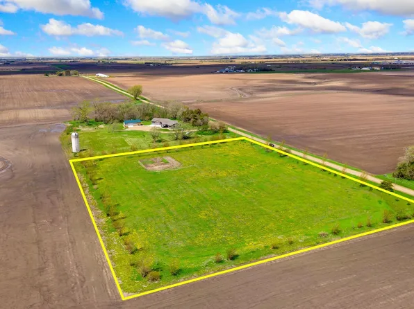 47175 289th St, Beresford, SD 57004