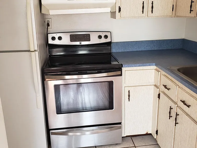 206 Pierce Ave — Photo 4