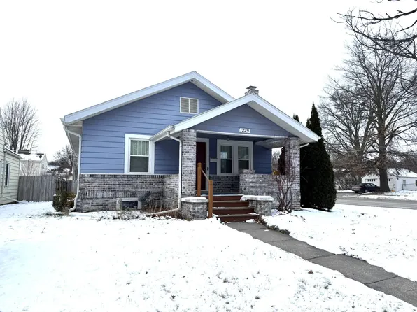 1229 Roosevelt Ave, Ames, IA 50010