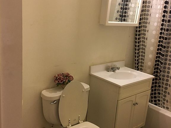 4th image of 535 Hill Dr APT 304
