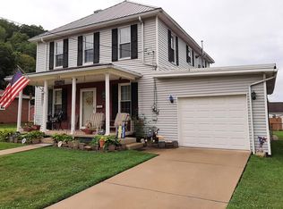 124 Rural St, Paden City, WV 26159