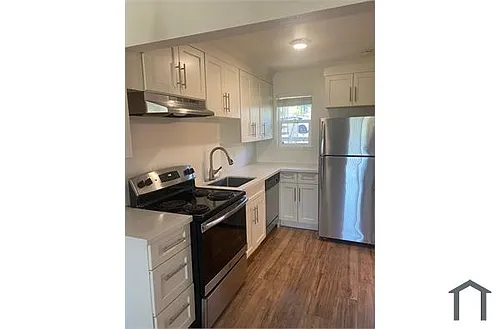 151 Farragut Ave Photo 1