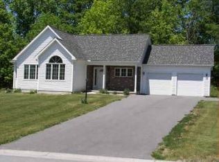 4542 Ridge Rd, Canandaigua, NY 14424