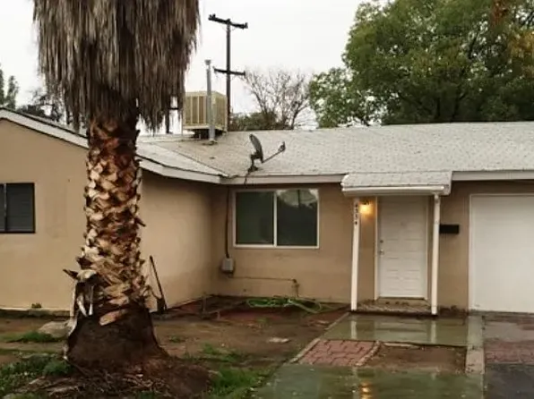 4334 N Anna St, Fresno, CA 93726
