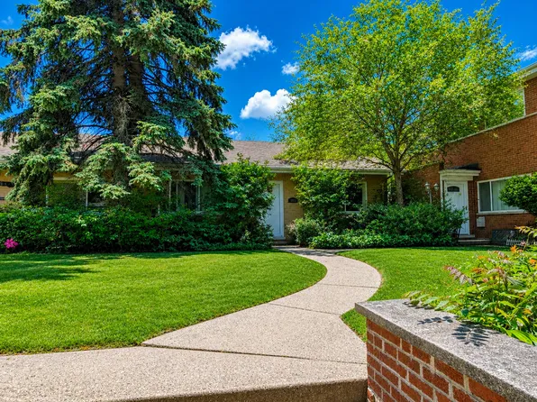 221 Dodge Ave #D, Evanston, IL 60202