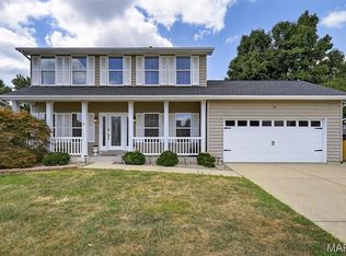 1995 Graystone Dr, Saint Charles, MO 63303