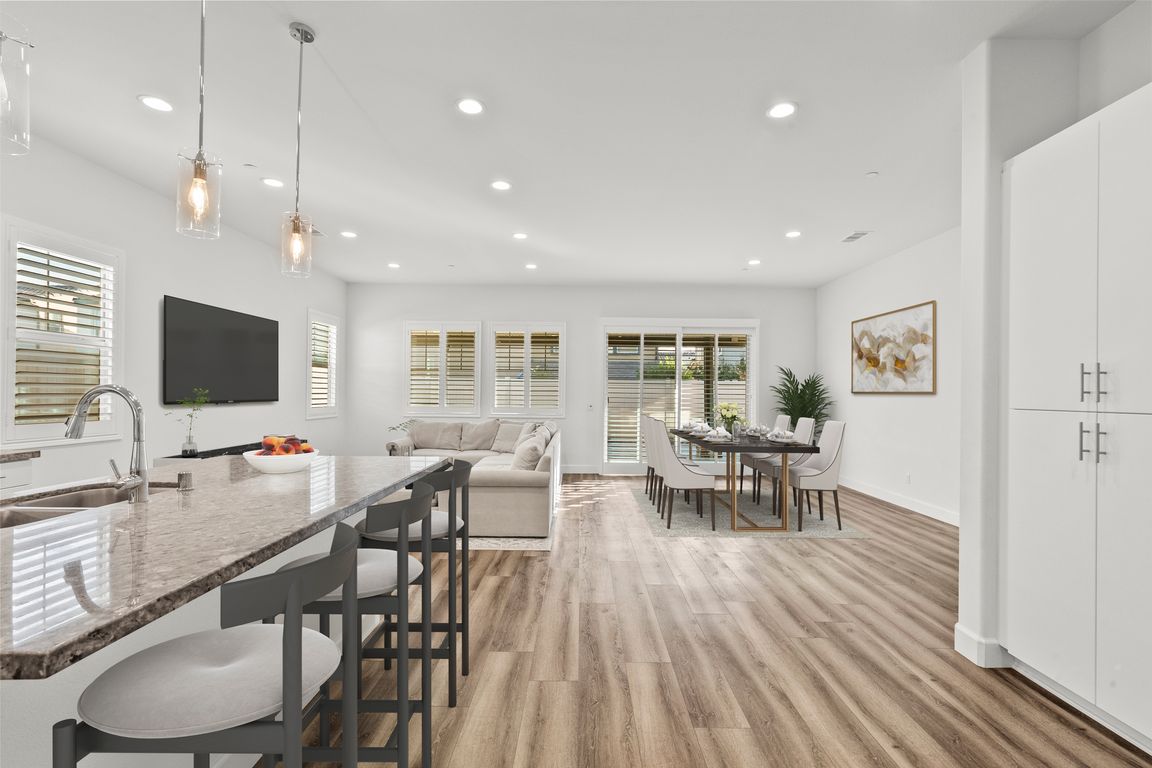 next background image