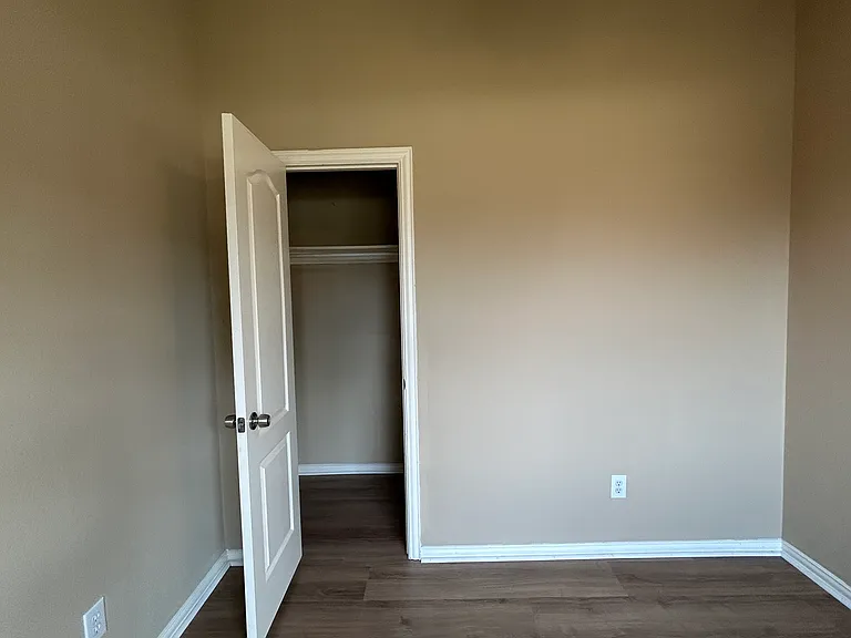 Bedroom 3 Closet
