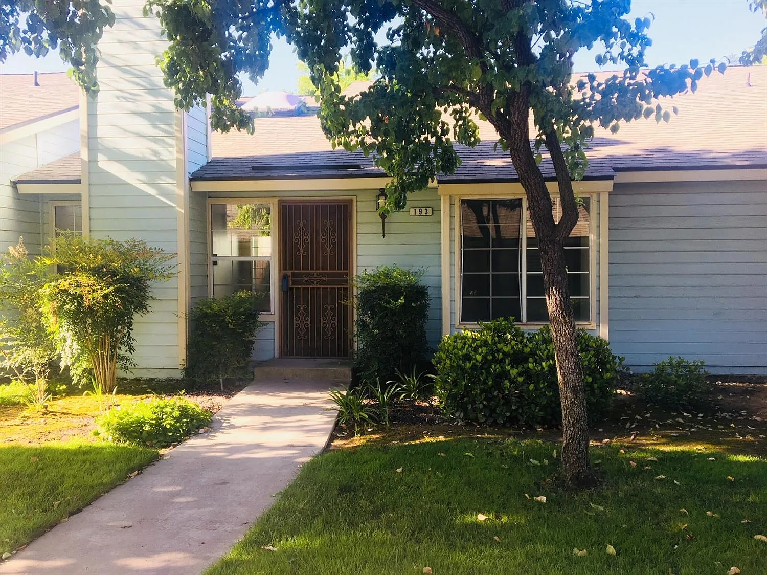 193 W Pilgrim Ln photo 1