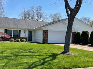 937 Ridgeview Dr, Huron, OH 44839