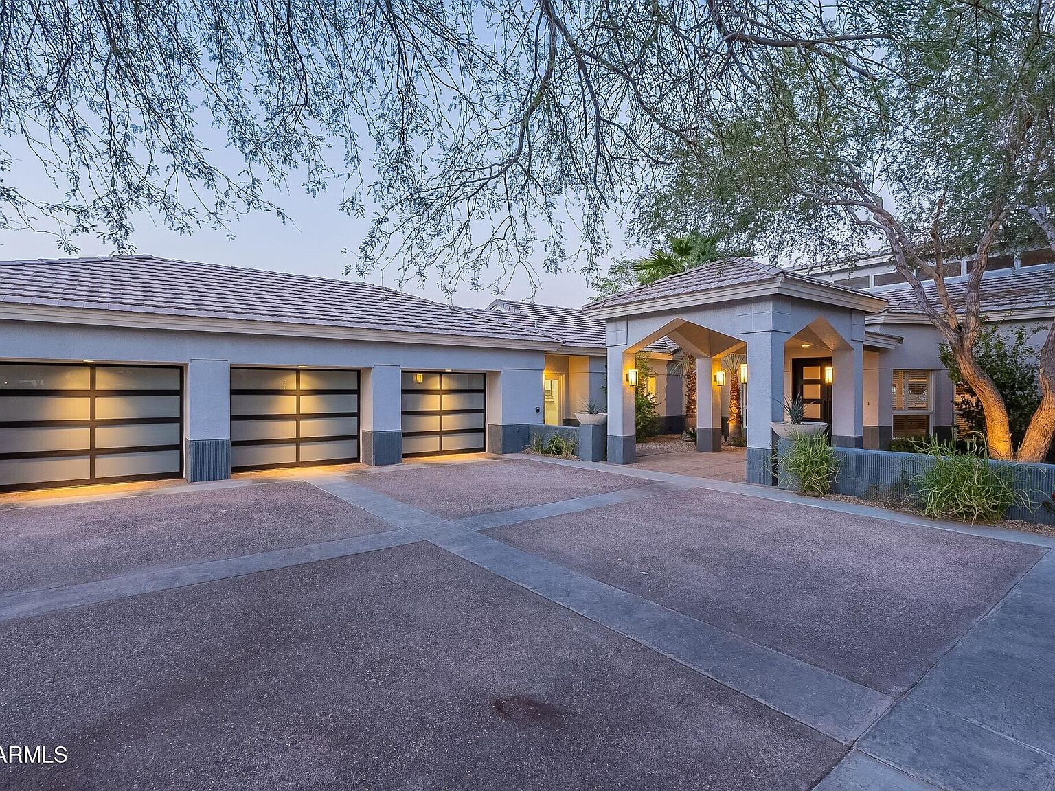 9041 N 46TH Street, Phoenix, AZ 85028 | Zillow