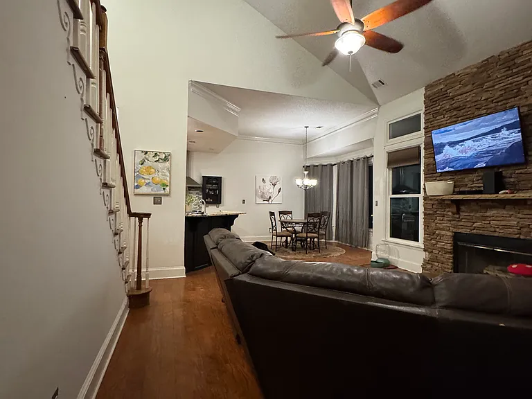 White Oak Dr — Photo 13