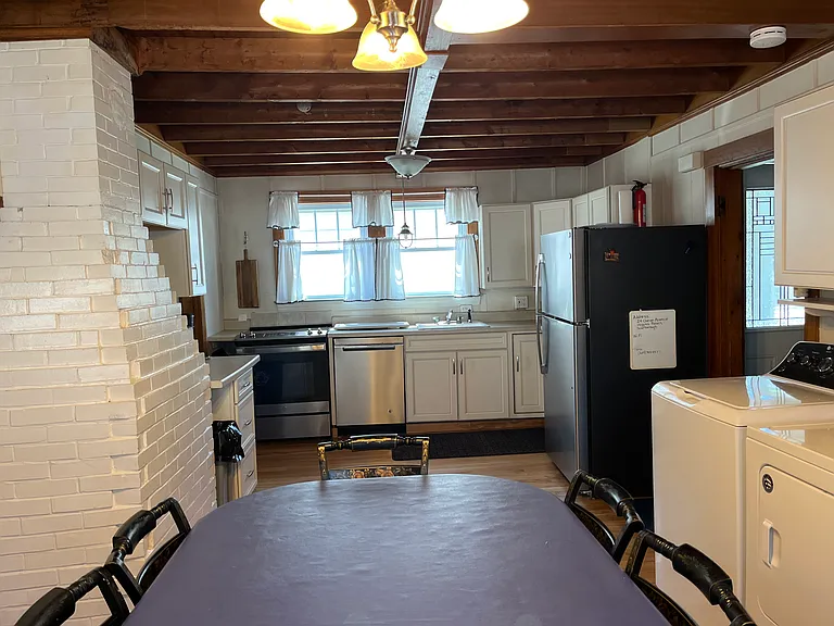 24 Ocean Ave — Photo 3