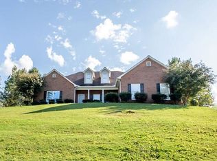 1115 Glen Cove Dr, Dalton, GA 30720