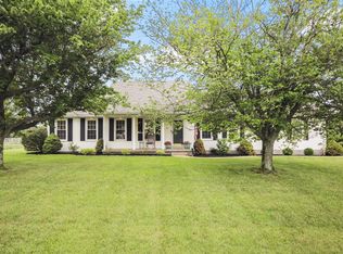 160 Kevin Dr, Bowling Green, KY 42104