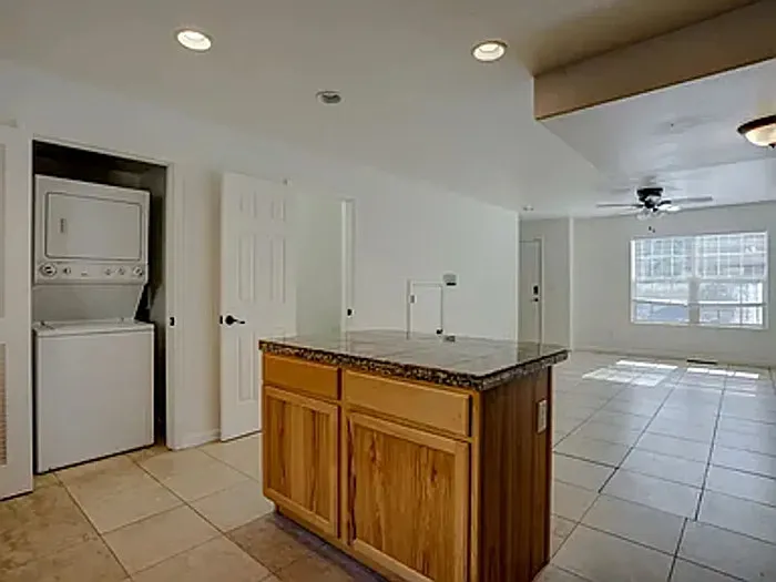 1455 N Main St #2 — Photo 8