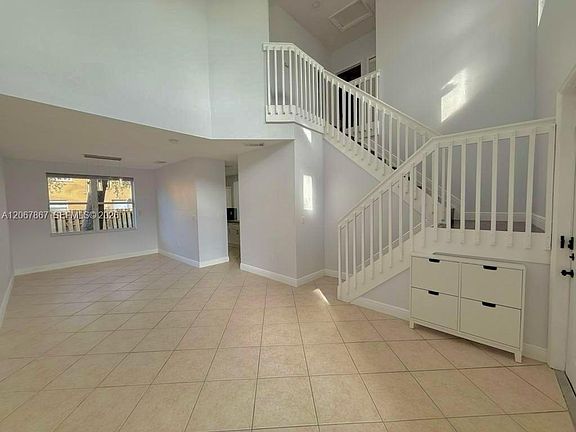 3rd image of 922 NW 134th Ave #0