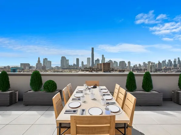 249 Willoughby Avenue image 18 of 29