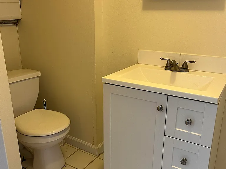 527 Willow Ave #3 — Photo 8