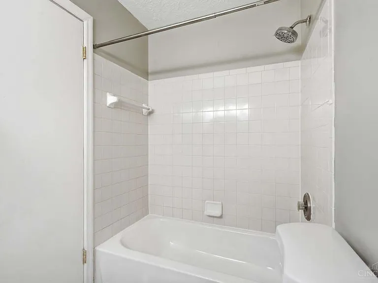 4102 South Ave #3 — Photo 5