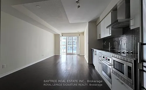352 Front St W #622 Photo 1